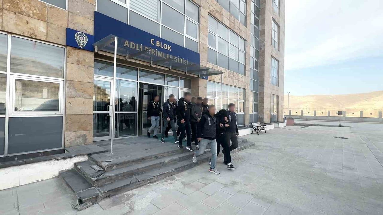Yatırım danışmanlığı vurgununda 1,3 milyar liralık işlem ve 12 tutuklama