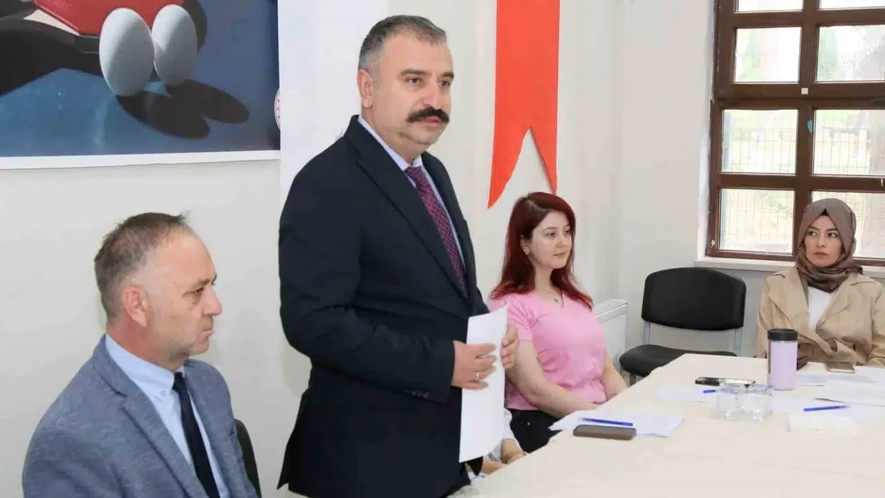 Eskişehir'de sosyal hizmet personeline danışmanlık tedbiri eğitimi verildi