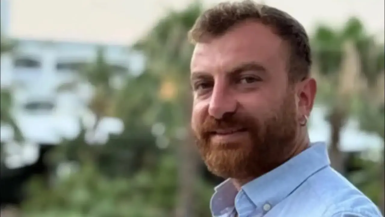 Sultanbeyli'de vinç halatının kopması sonucu çatı altında kalan mühendis öldü