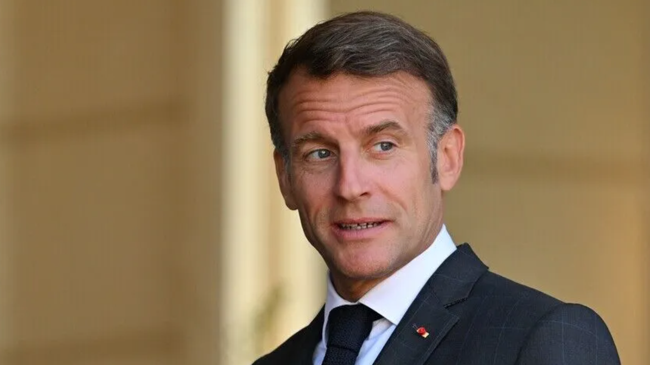 Macron, sarı yelekli protestoları sonrası valilere yasaklama yetkisi verdi