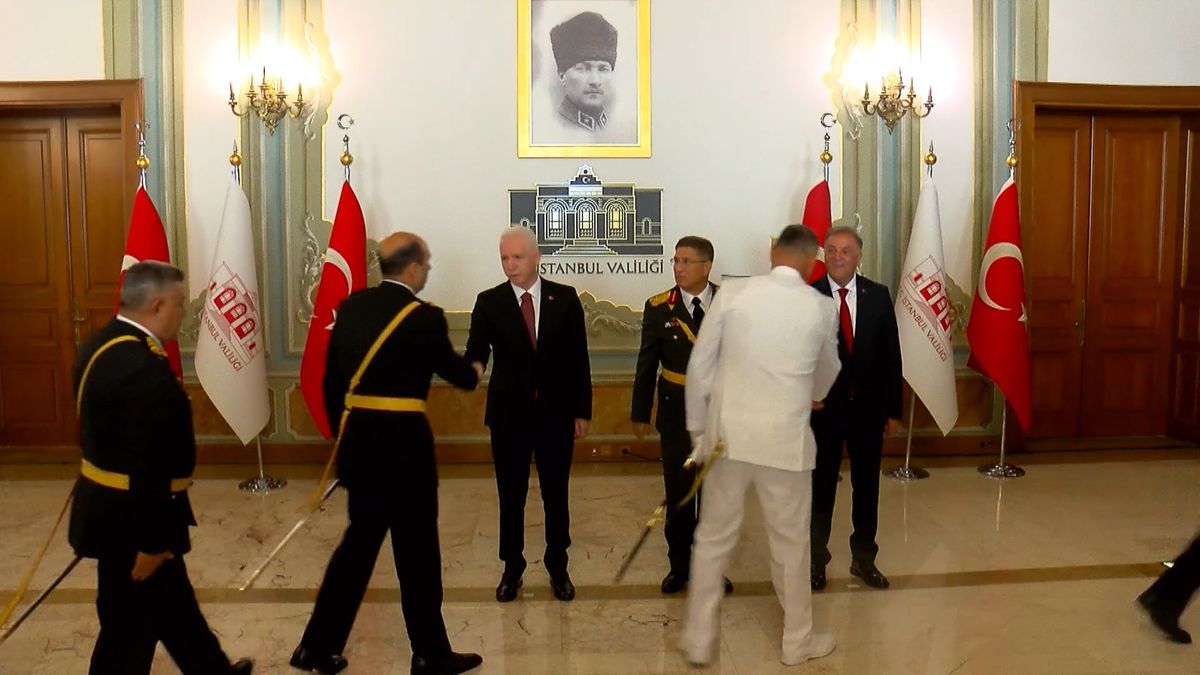İstanbul'da 30 Ağustos Zafer Bayramı etkinlikleri kapsamında törenler düzenlendi