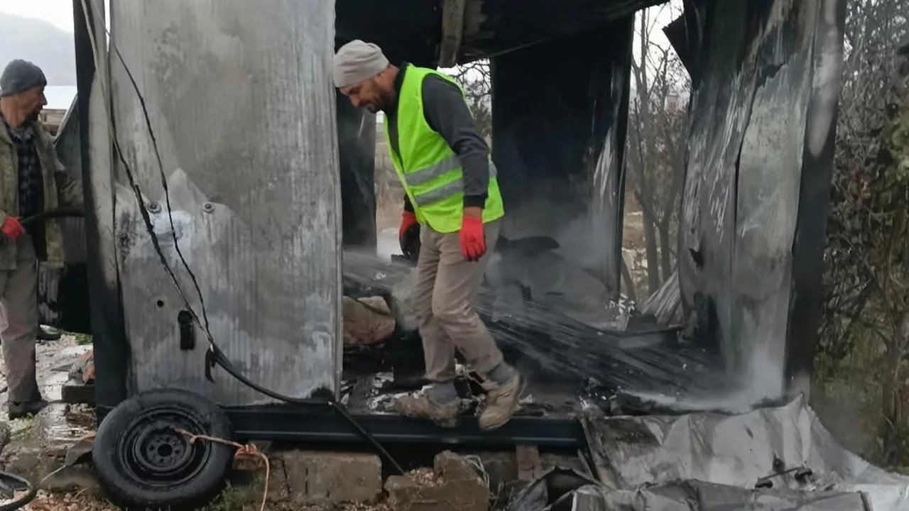 Burdur'da konteynerde çıkan yangında 85 yaşındaki kadın hayatını kaybetti