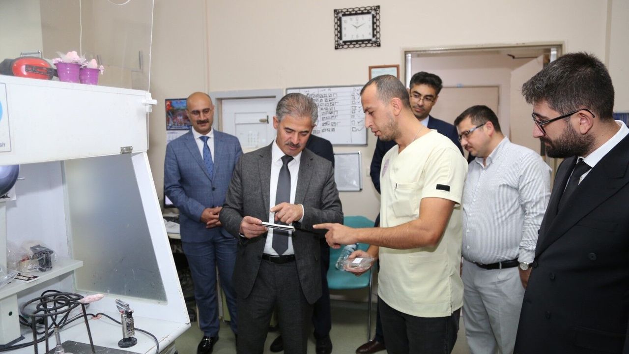 Erzurum İl Sağlık Müdürü Meral'den diş sağlığı merkezine denetim ziyareti