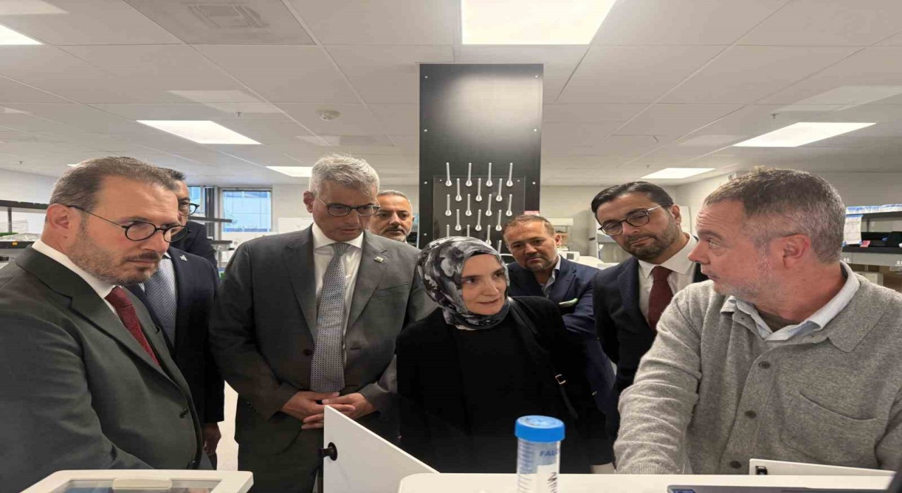 Bakan Memişoğlu ABD'de biyoteknoloji laboratuvarlarını inceledi