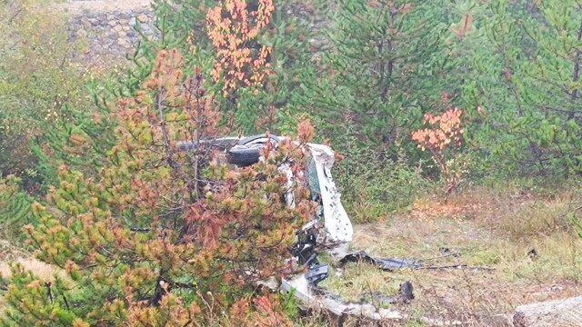 Bolu'da takla atan hafif ticari araçtaki 2 kişi yaralandı