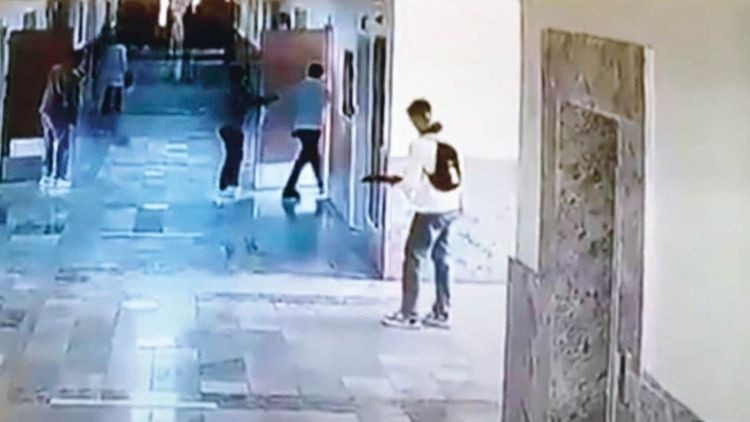 Uzmanlar okul saldırılarının nedenlerini çok boyutlu etkenlere bağlıyor