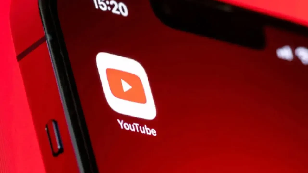 Samsung amiral gemisi modellerinde YouTube görüntü donma sorunu yaşanıyor
