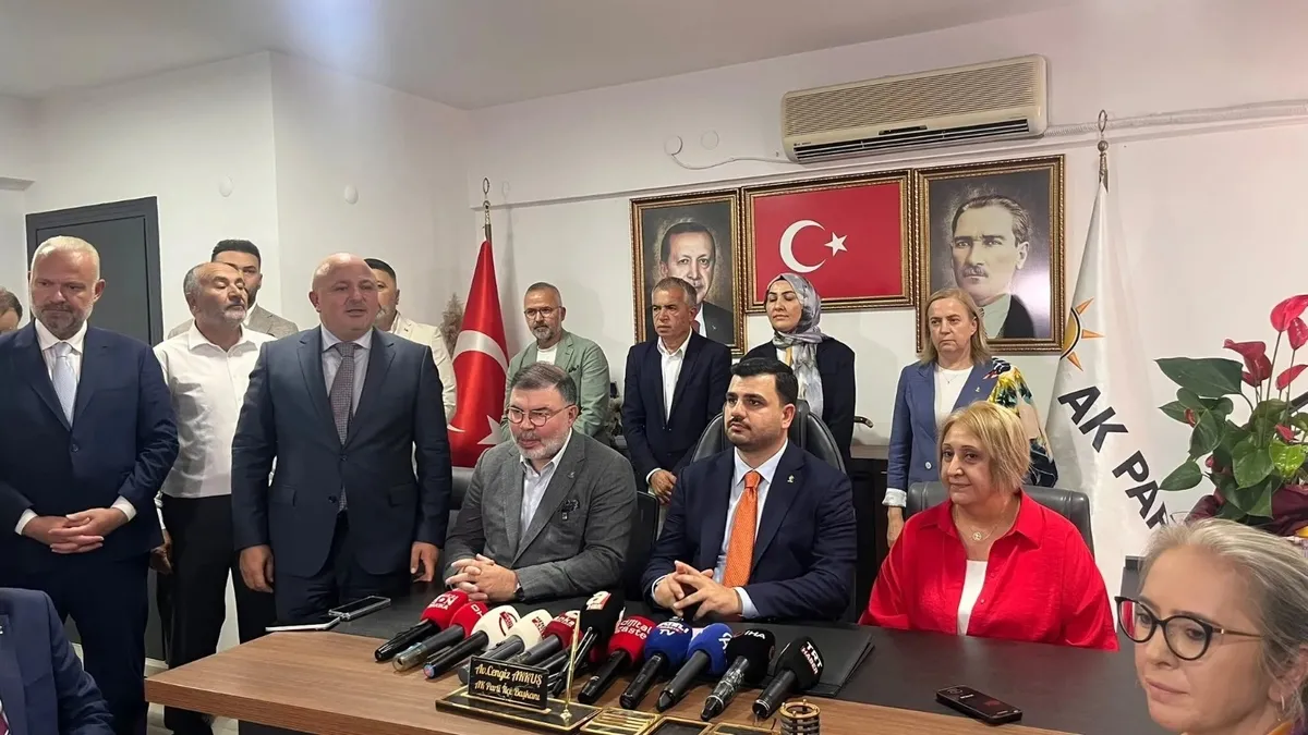 AK Partili İnan, Menderes Belediye Başkanı İlkay Çiçek için 'özür' çıkışı yaptı