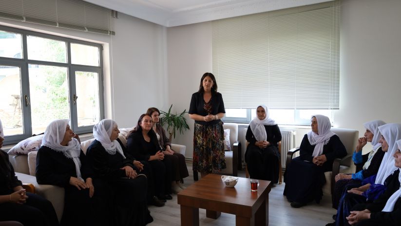 Pervin Buldan: Barış sürecine somut adımlar atılacak