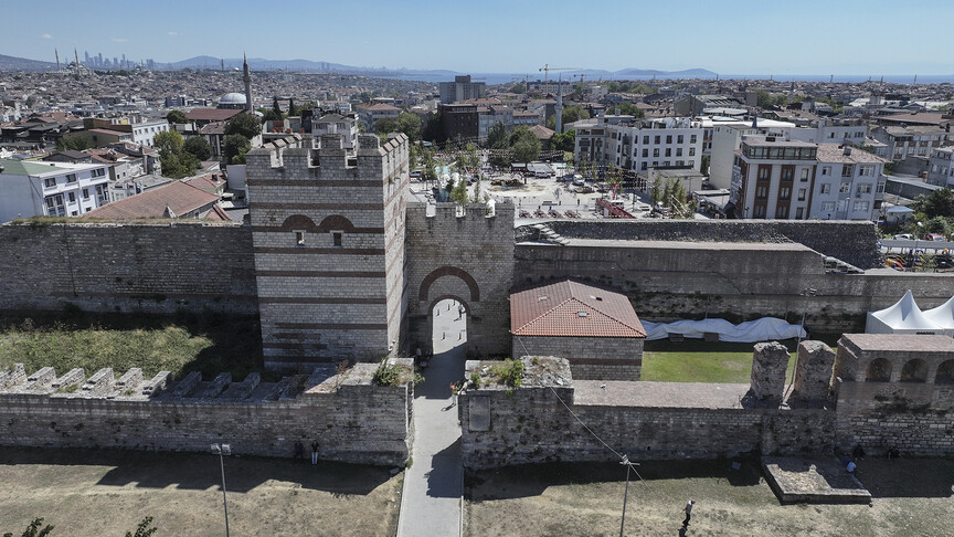 İstanbul'un 1500 yıllık tarihi Topkapı'nın dönüşümüyle şekillendi
