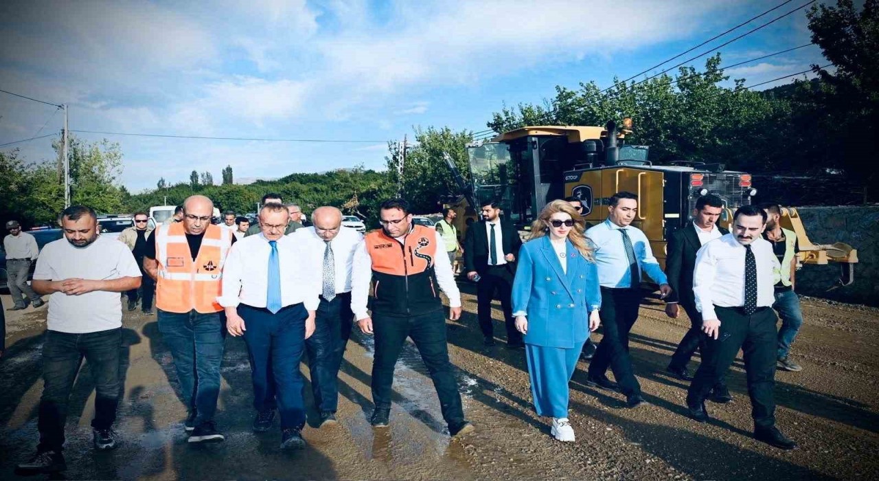 Malatya heyeti Doğanyol'daki yatırımları ve deprem konutlarını inceledi