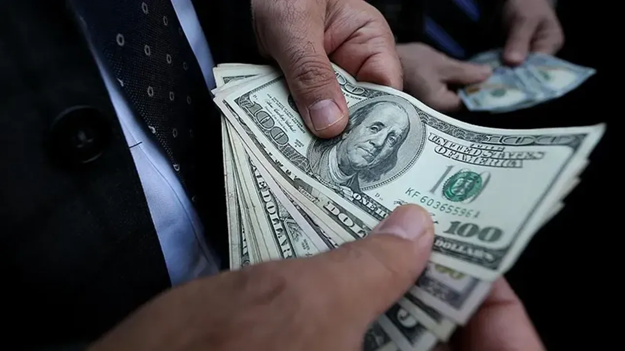Dolar/TL 47,92 seviyesinde yatay seyirle işlem görüyor