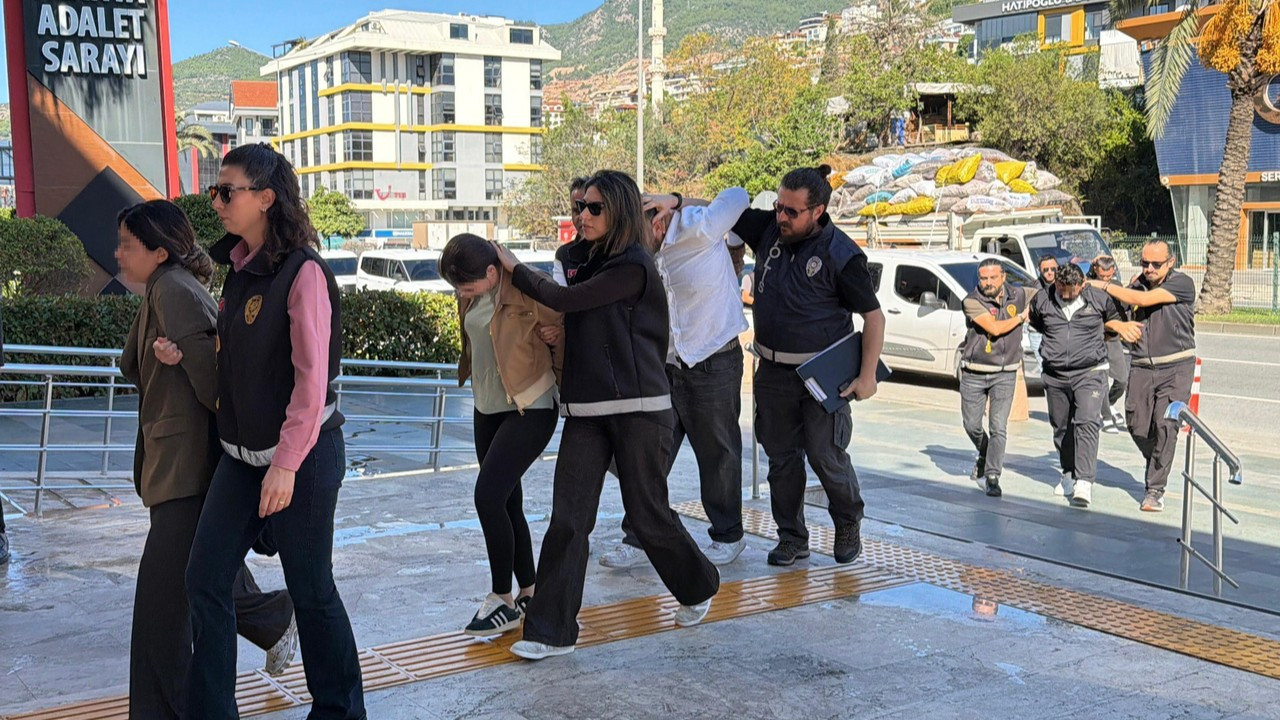 Alanya'da 15 milyon avroluk senet iddiasıyla 8 şüpheli gözaltına alındı