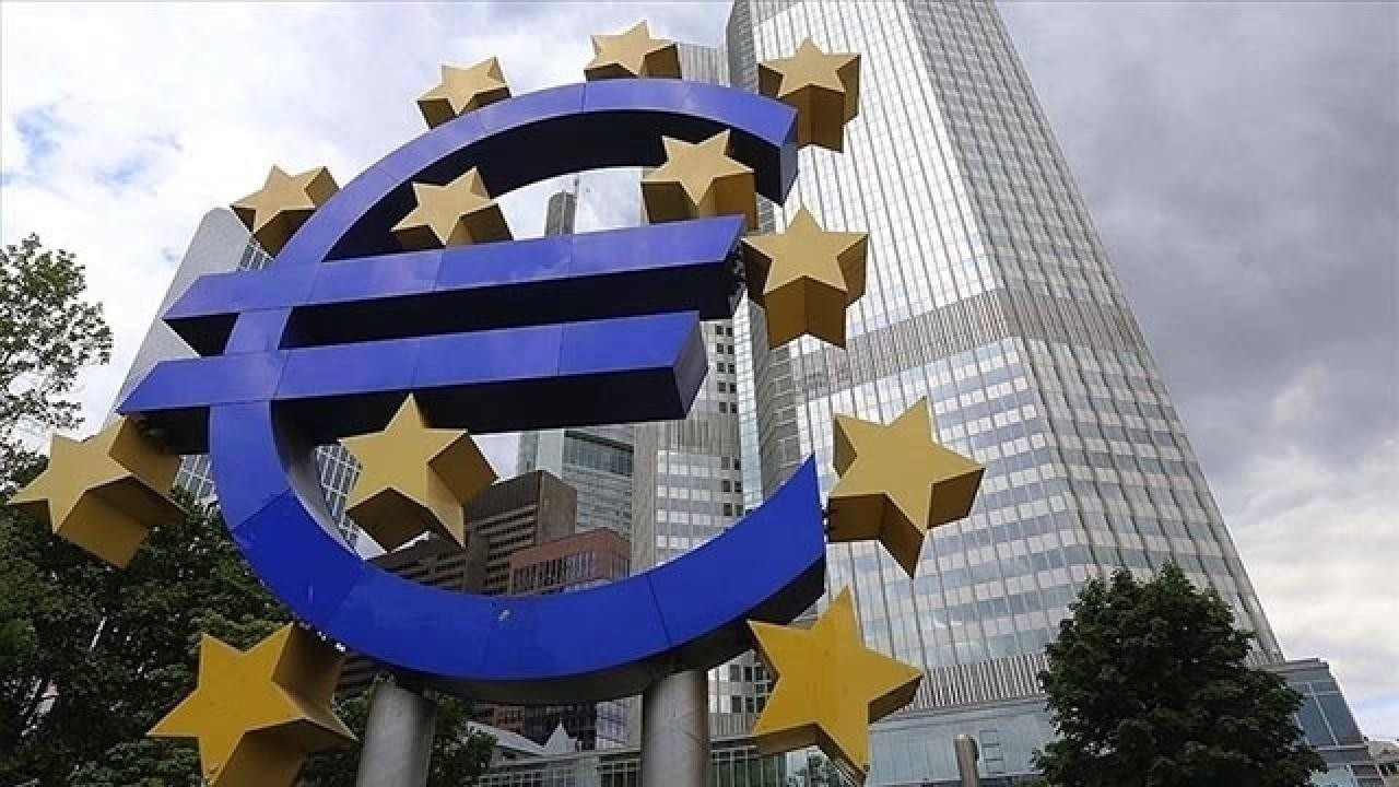 Euro, ECB'nin faiz artıracağı beklentisi ve doların zayıflamasıyla yükseldi