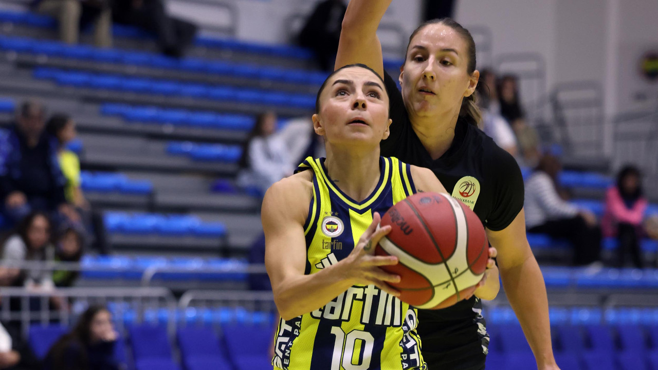 Fenerbahçe Tarfin, Turgutlu Belediyespor'u 84-57 mağlup etti