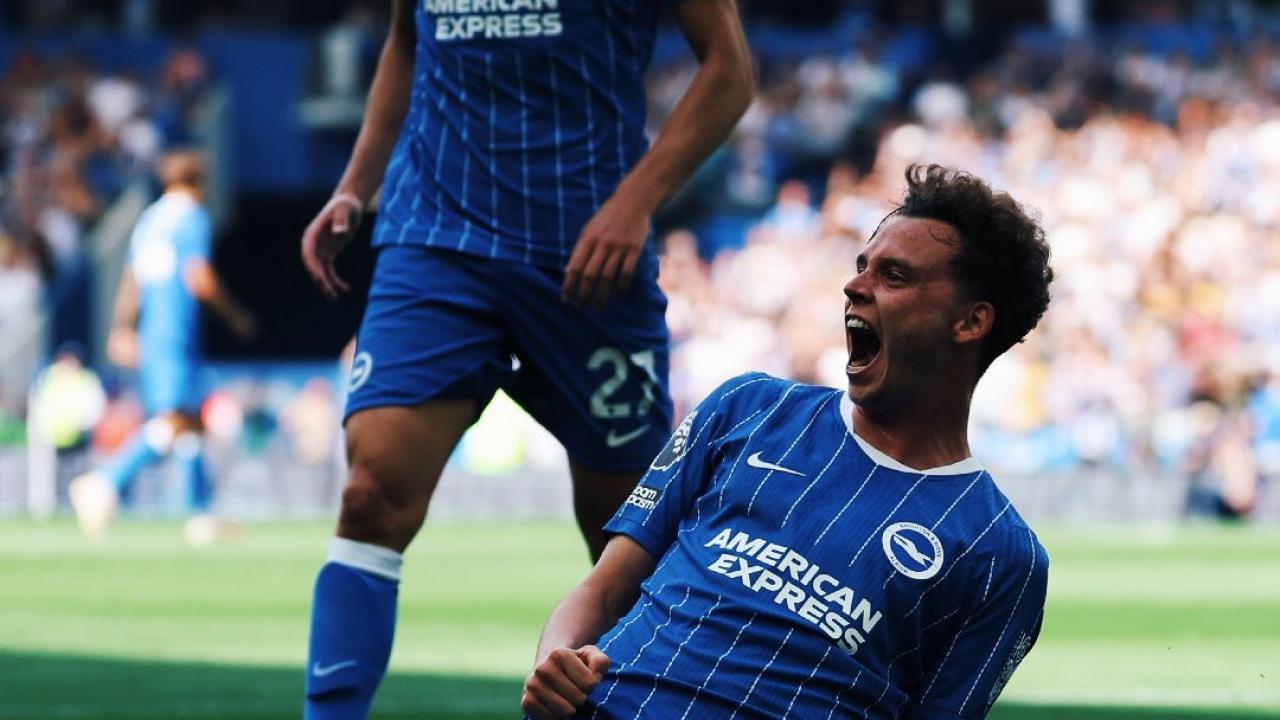 Brighton Premier Lig'in ilk haftasında Aston Villa'yı 4-0 mağlup etti
