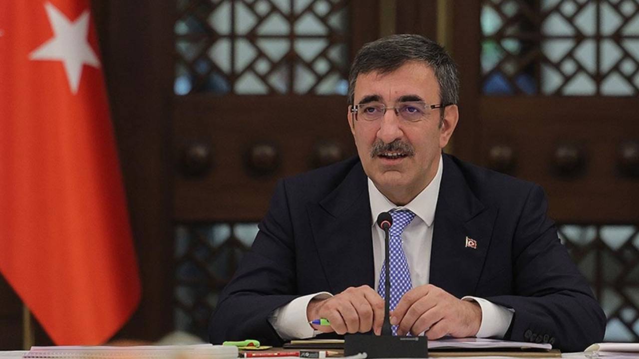 Cevdet Yılmaz toplu taşıma ücretlerindeki artışlara sınır getirilebileceğini belirtti