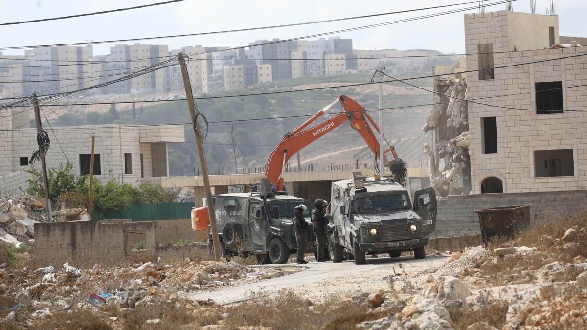 İsrail ordusu Batı Şeria'daki Hırbet et-Tebban köyünü tamamen boşalttı
