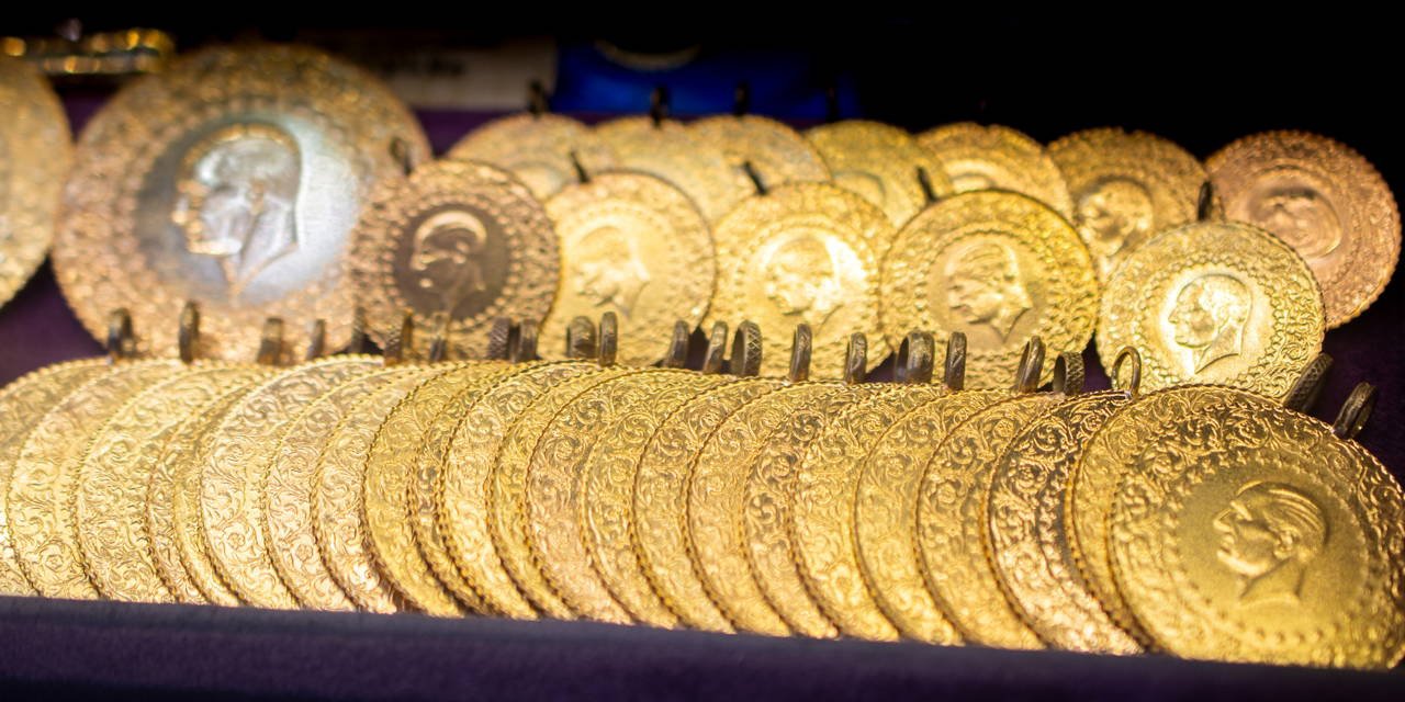Borsa ve altın haftayı değer kaybıyla kapatırken döviz kurları yükseldi