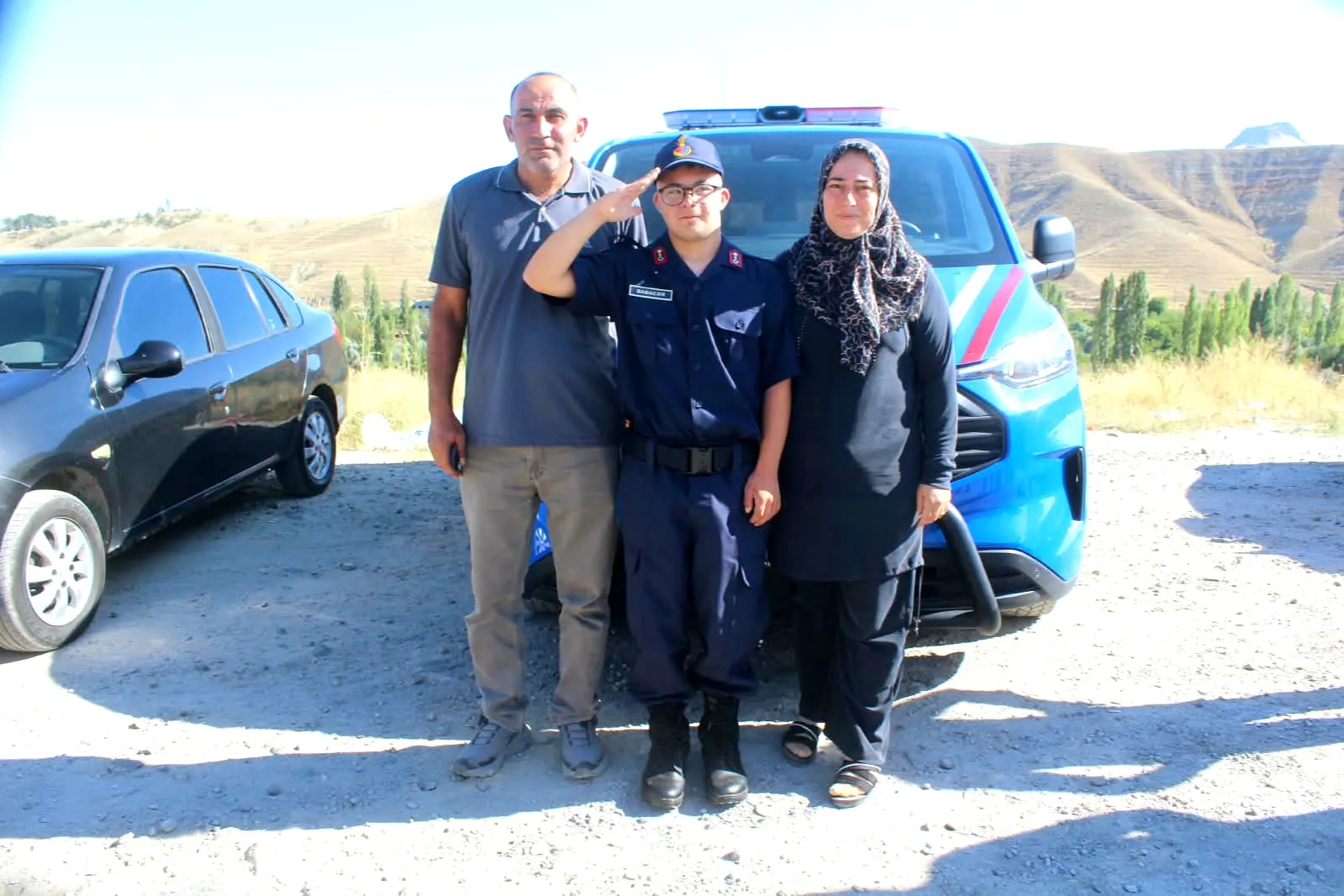 Down sendromlu Berkant bir günlüğüne jandarma üniforması giydi