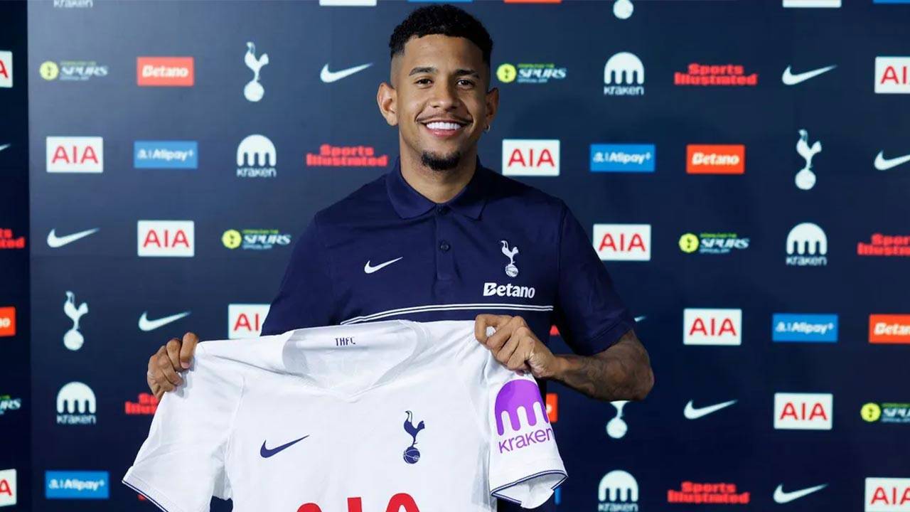 Tottenham, Manchester City'den Savinho'yu transfer ettiğini duyurdu