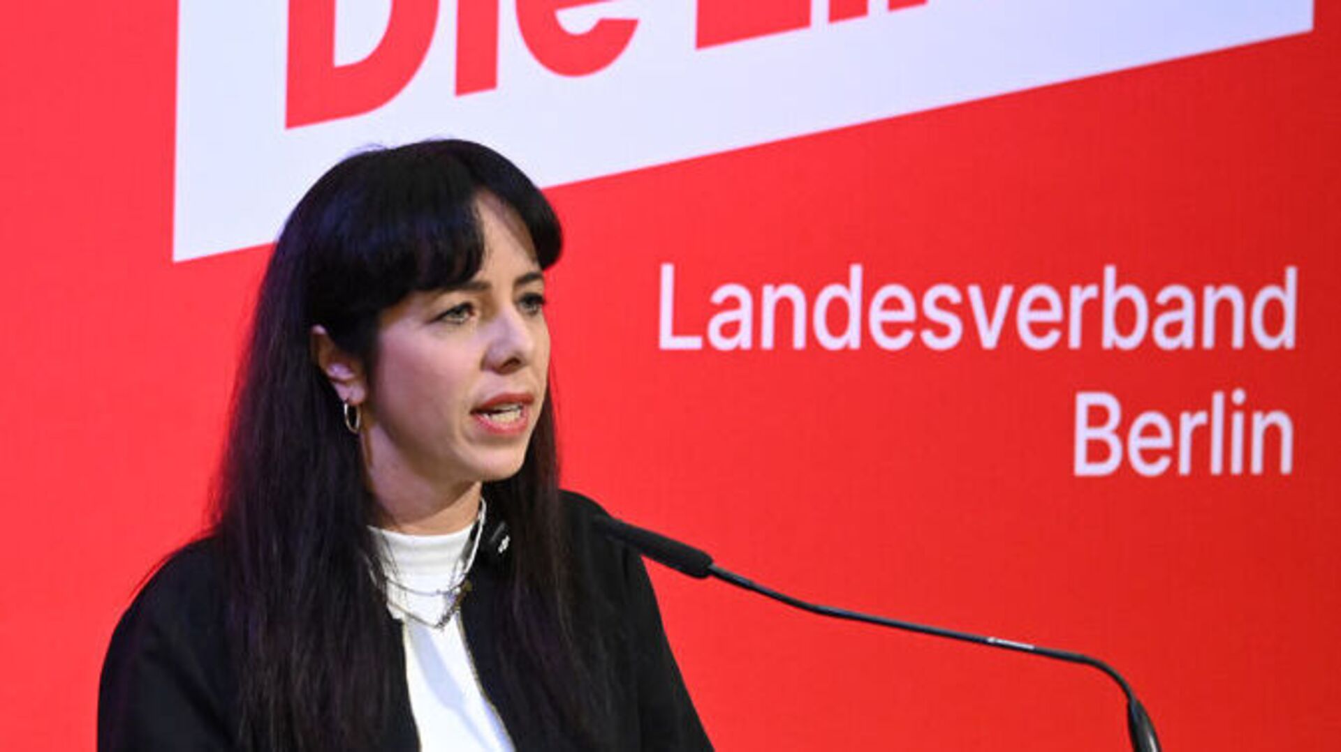 Elif Eralp, antisemit suçlamaları nedeniyle İçişleri Bakanı'na suç duyurusunda bulundu