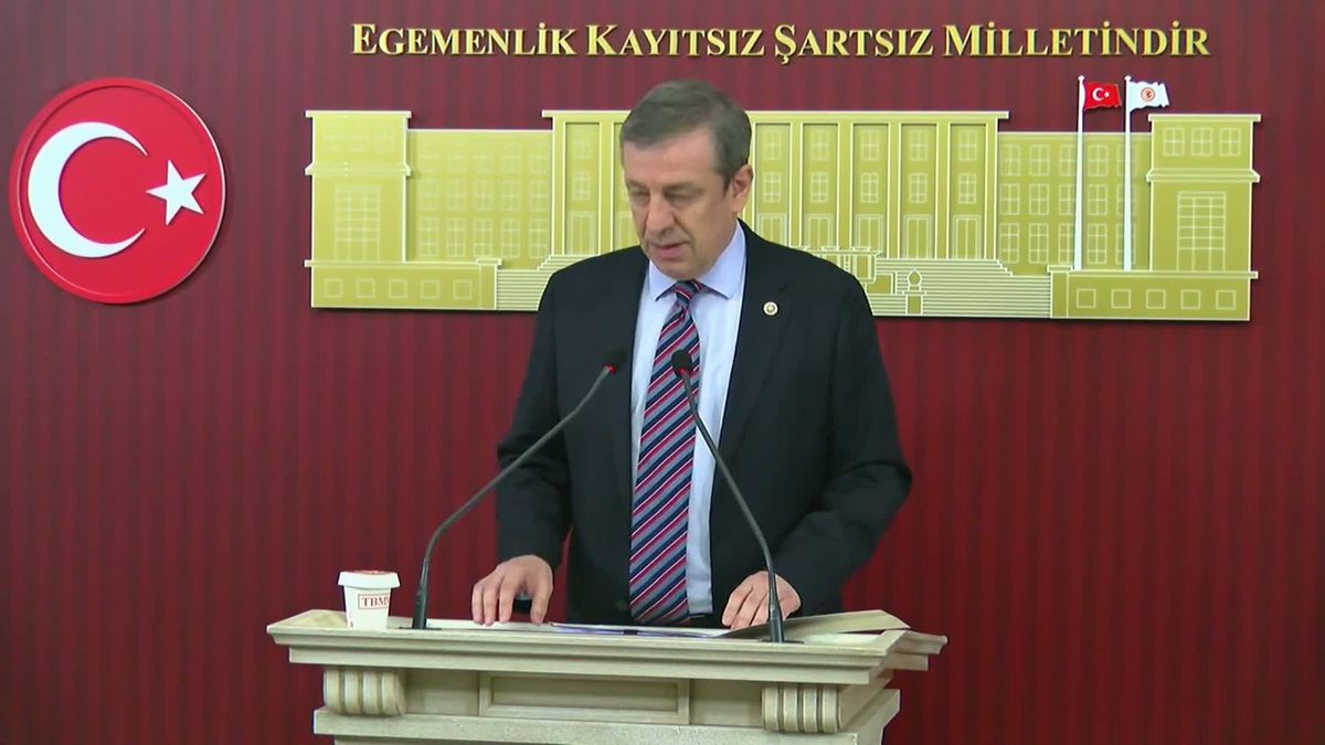 CHP'li Türeli Türkiye'nin ekonomik, sosyal ve siyasal kriz içinde olduğunu söyledi