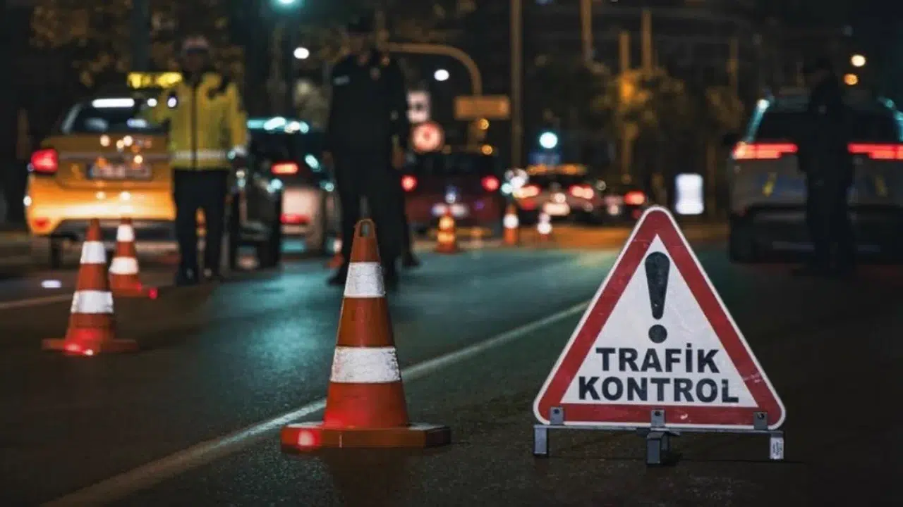 Karşıyaka sahilindeki denetimlerde 110 sürücüye idari işlem yapıldı