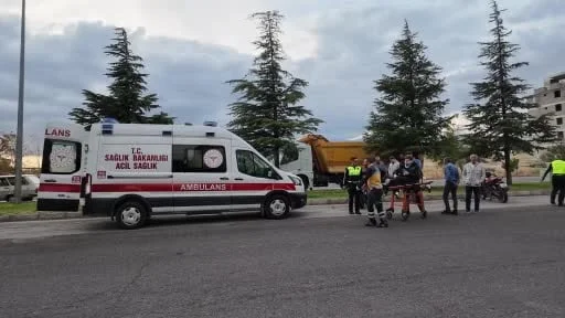 Niğde'de iki motosikletin kafa kafaya çarpışması sonucu 2 kişi yaralandı