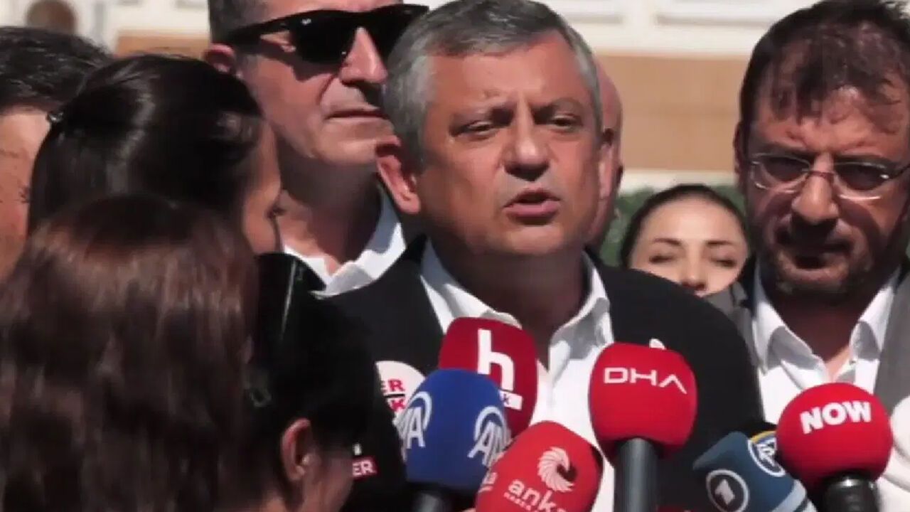 Özgür Özel, İBB davasındaki savunma hakkı kısıtlamasına sert tepki gösterdi