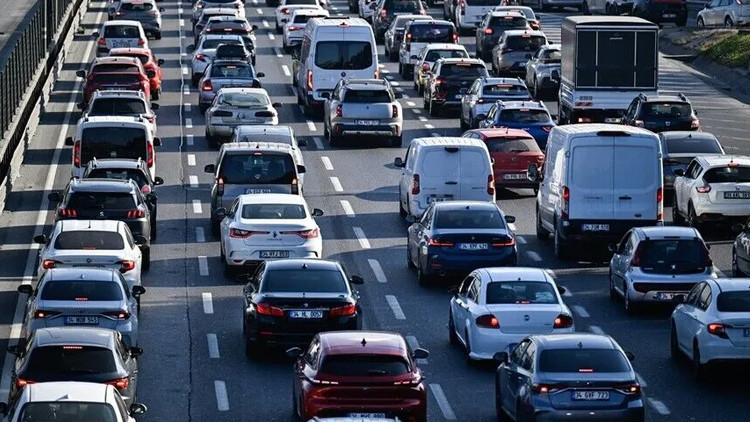 İstanbul trafiğinin yıllık ekonomik maliyeti 10 milyar dolar olarak açıklandı