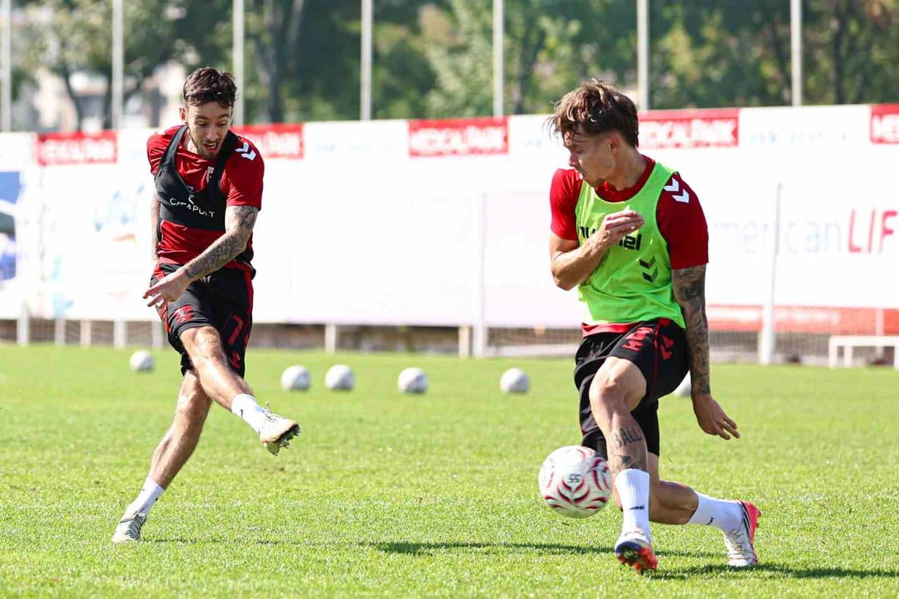 Samsunspor, Kasımpaşa maçı hazırlıklarına antrenmanla başladı