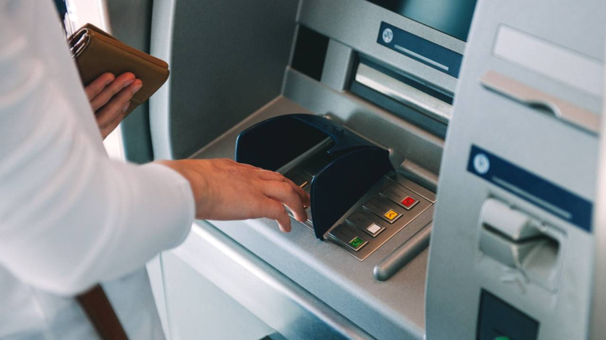 Bankaların ATM üzerinden QR kodla para yatırma limitleri farklılık gösteriyor