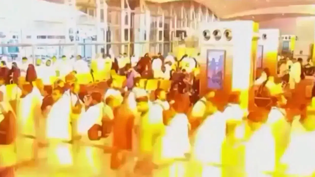 Riyad Kral Halid Havalimanı'na düzenlenen saldırıda 13 kişi öldü