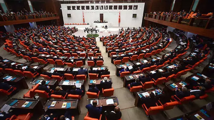 TBMM Genel Kurulu Türk Kızılay Kanunu Teklifi'ni görüşmeye başlıyor