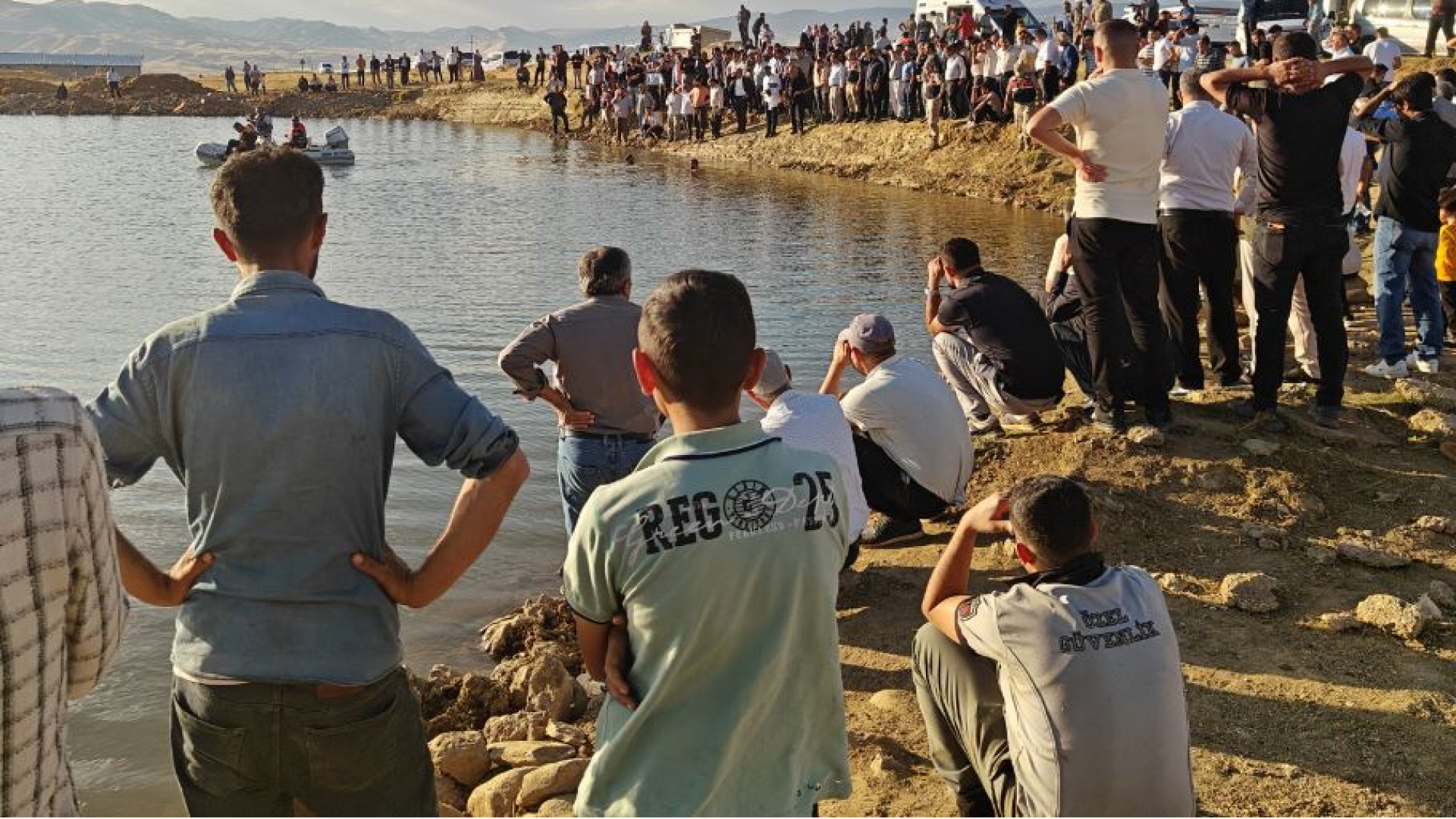 Muş'ta gölette kaybolan 13 yaşındaki çocuk hayatını kaybetti