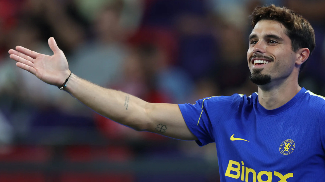 Chelsea, Pedro Neto ile 2032 yılına kadar sözleşme yeniledi