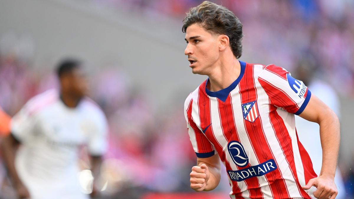 Barcelona Sportif Direktörü Deco, Julian Alvarez transferinin gerçekleşmediğini açıkladı