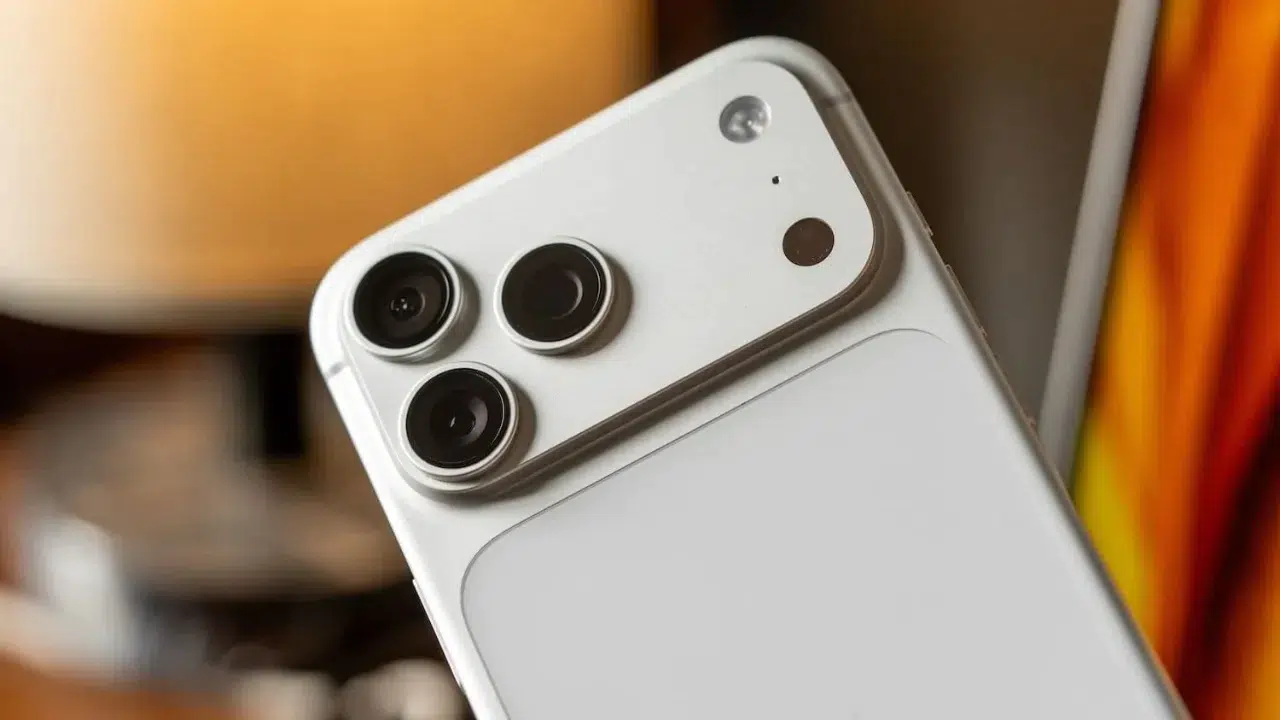 iPhone 18 Pro serisinde hoparlörden gelen tuhaf sesler kullanıcıları şikayetçi etti