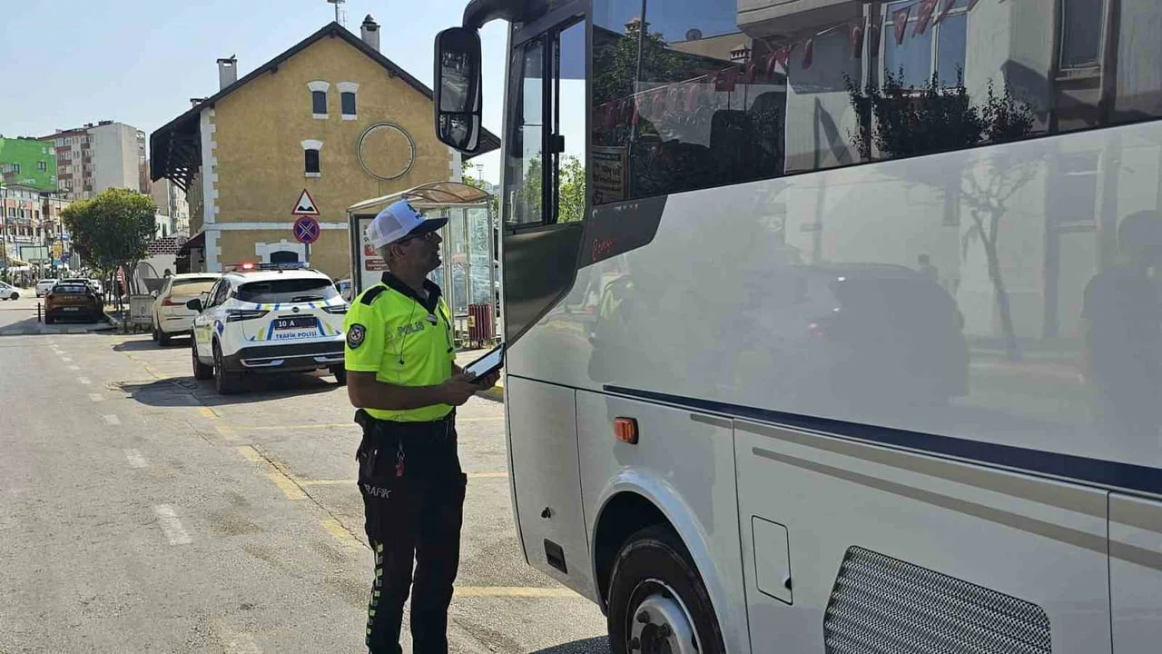 Bandırma'da trafik denetimleri kapsamında denetlenen araç sayısı 71 bini geçti