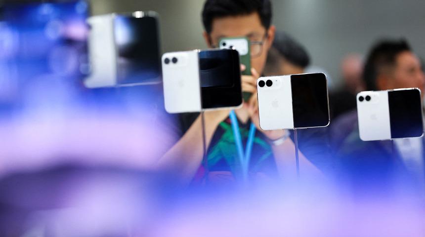 Apple'ın ilk katlanabilir telefonu iPhone Duo için ilk incelemeler yayımlandı
