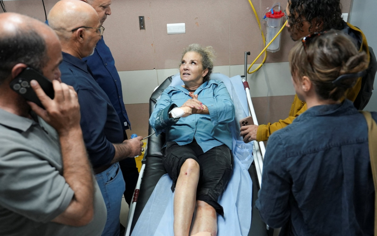 Batı Şeria'da zeytin hasadını görüntüleyen gazeteci saldırıda yaralandı