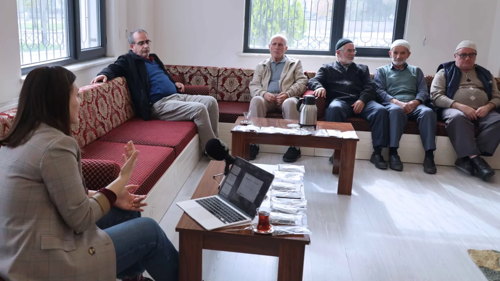 Karatay'da teknoloji bağımlılığıyla mücadele semineri düzenlendi