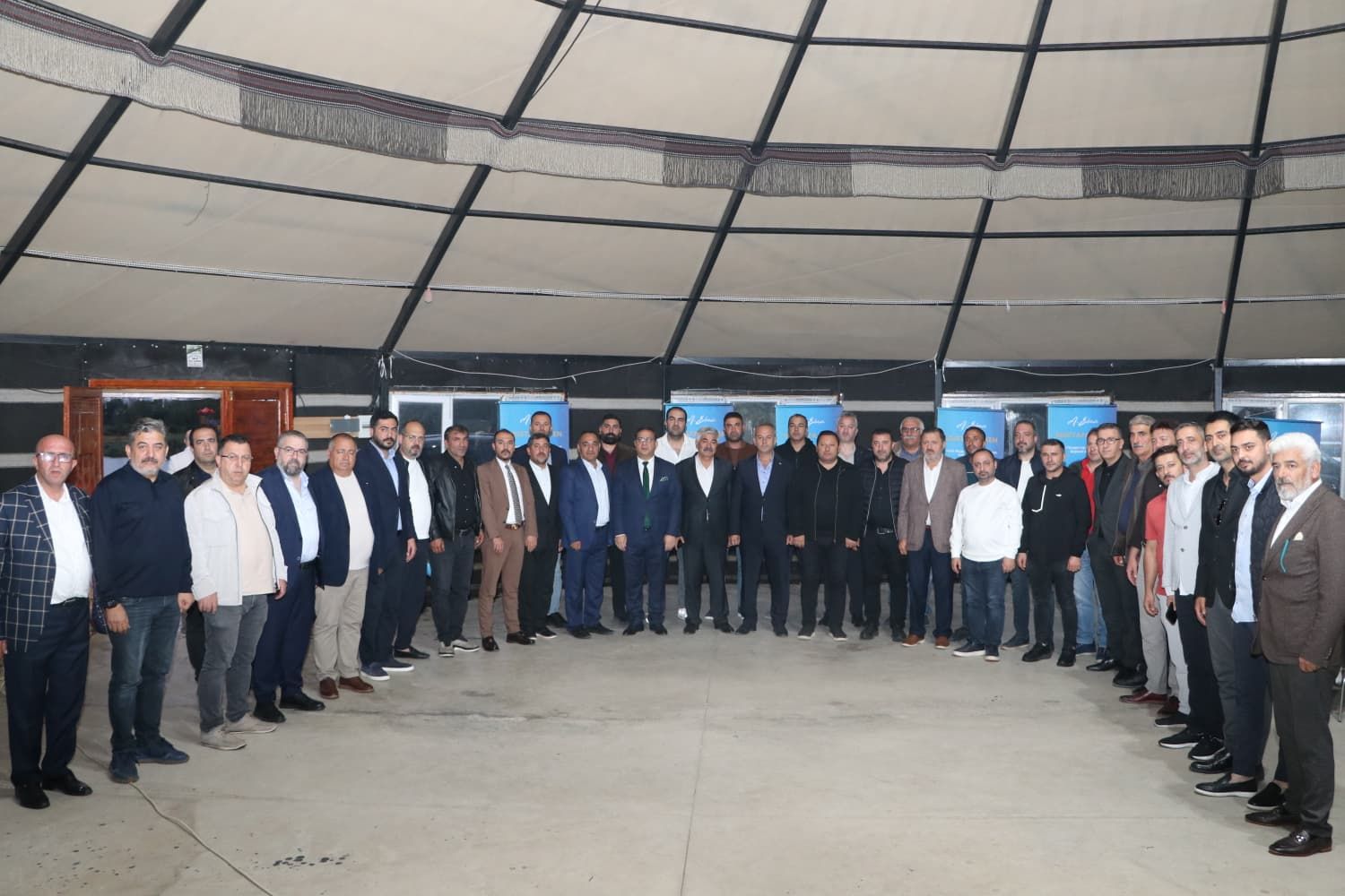 STSO Başkan Adayı Mustafa Eken ilçeleri ziyaret ederek üyelerle buluştu