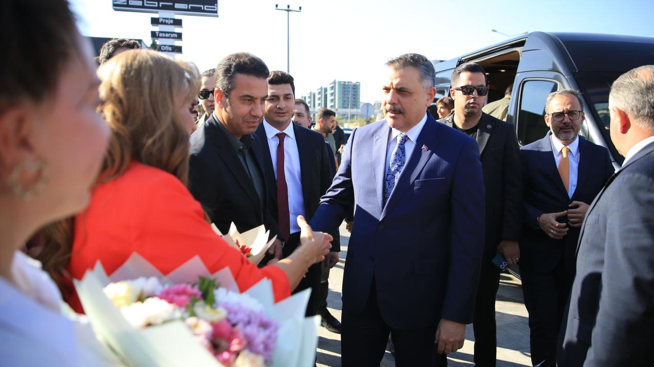 İçişleri Bakanı Mustafa Çiftçi Diyarbakır'da temaslarda bulundu