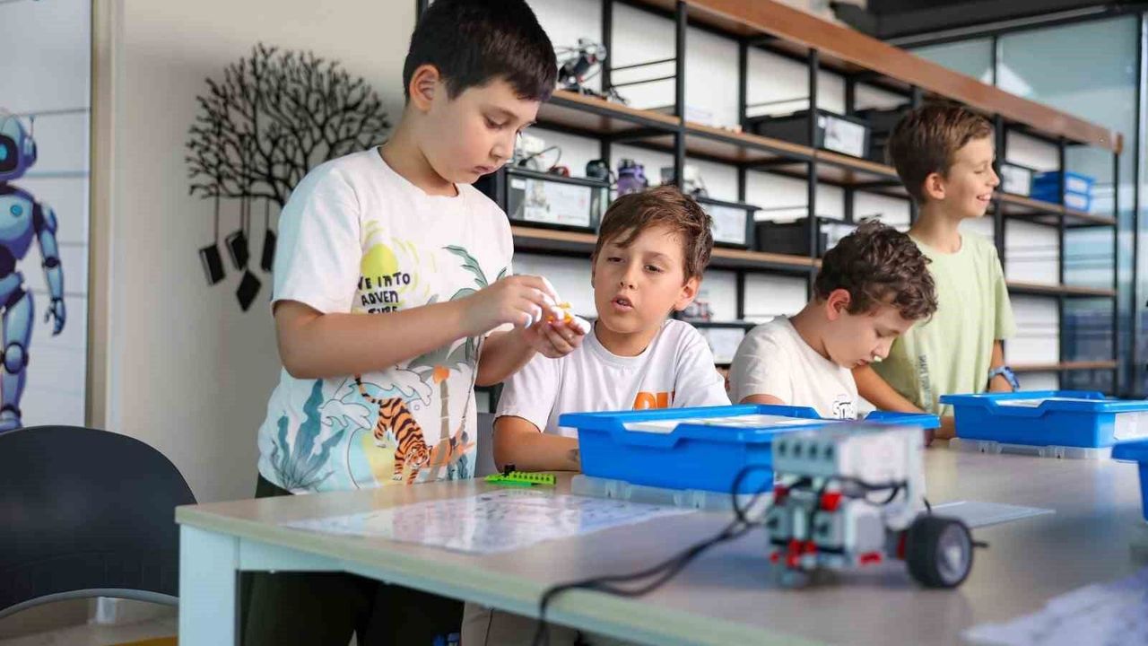 Efeler Belediyesi ücretsiz eğitim ve sosyal destek projelerini duyurdu