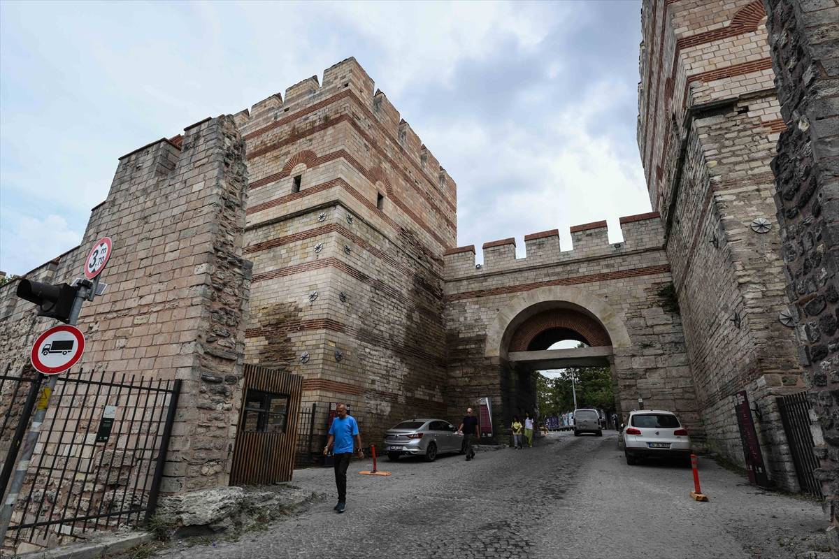 İstanbul surlarındaki Belgradkapı kitabeleri tarihsel süreci aydınlatıyor