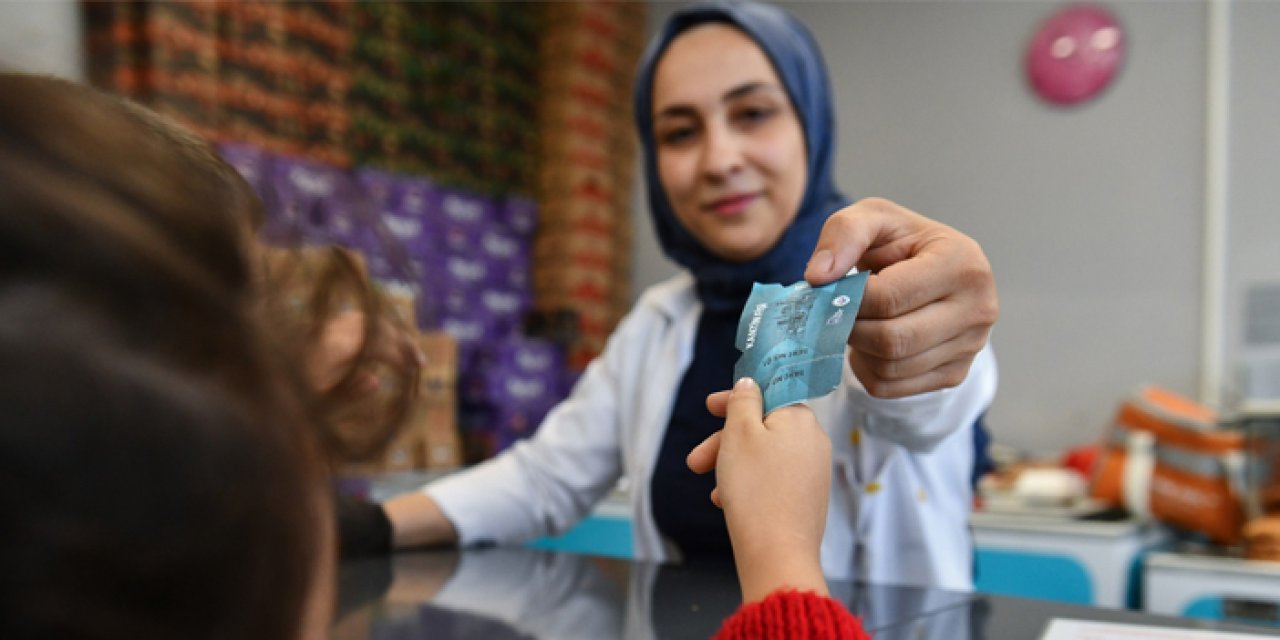 Ankara Büyükşehir Belediyesi öğrencilere 1,25 milyar liralık destek sağlayacak