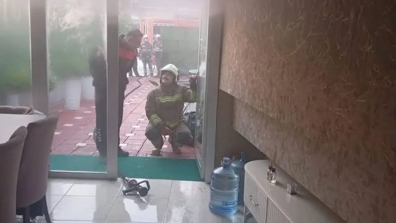 Antakya'da bir evde çıkan yangın ekiplerce büyümeden söndürüldü