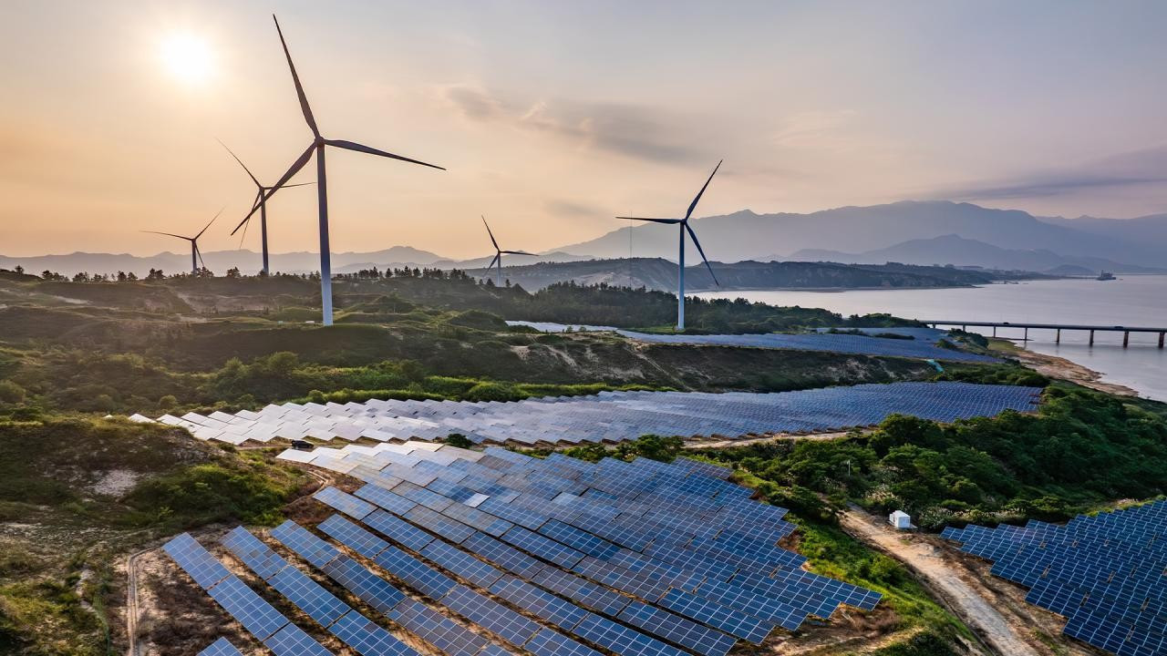 Türkiye'nin elektrik kapasitesinde yenilenebilir enerji payı yüzde 62,9 oldu